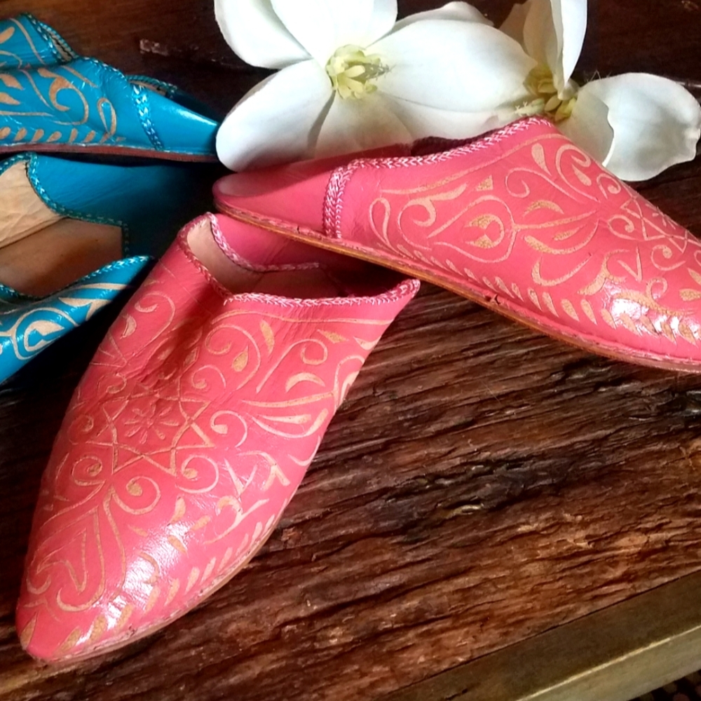 Hand Stitched Pink/ Saddle Tan Leather Slippers, Size 8 NWOT